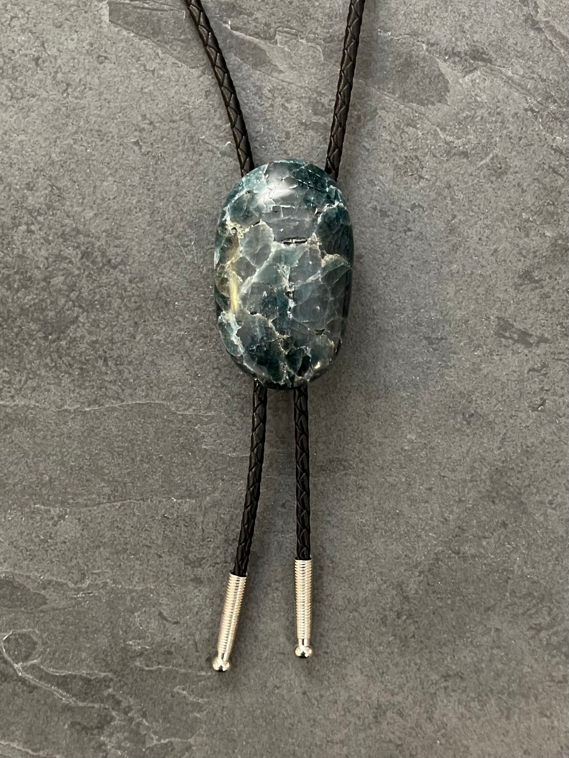Green Depths – Apatite Bolo Tie