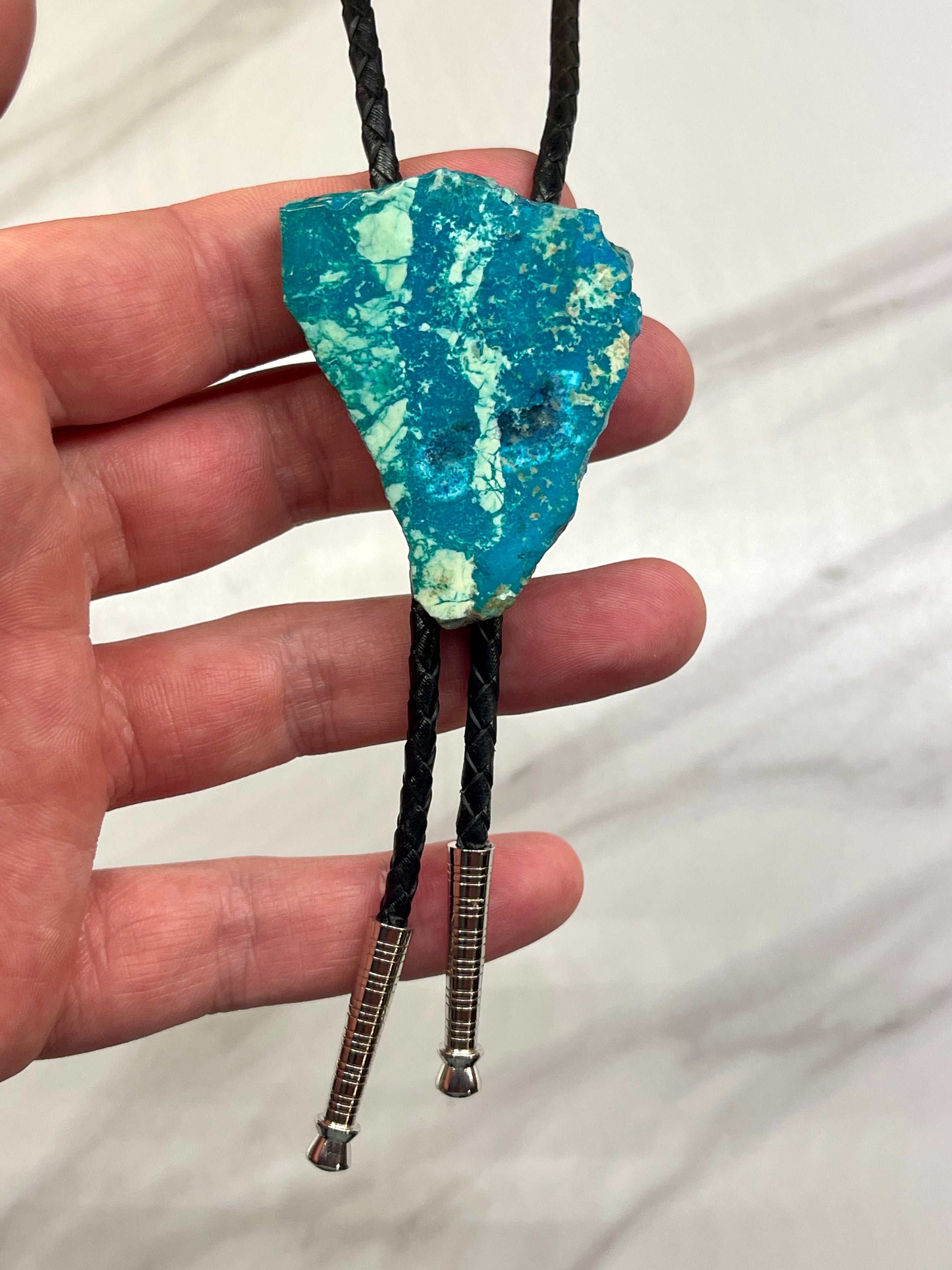 Turquoise Dream – Chrysocolla Bolo Tie