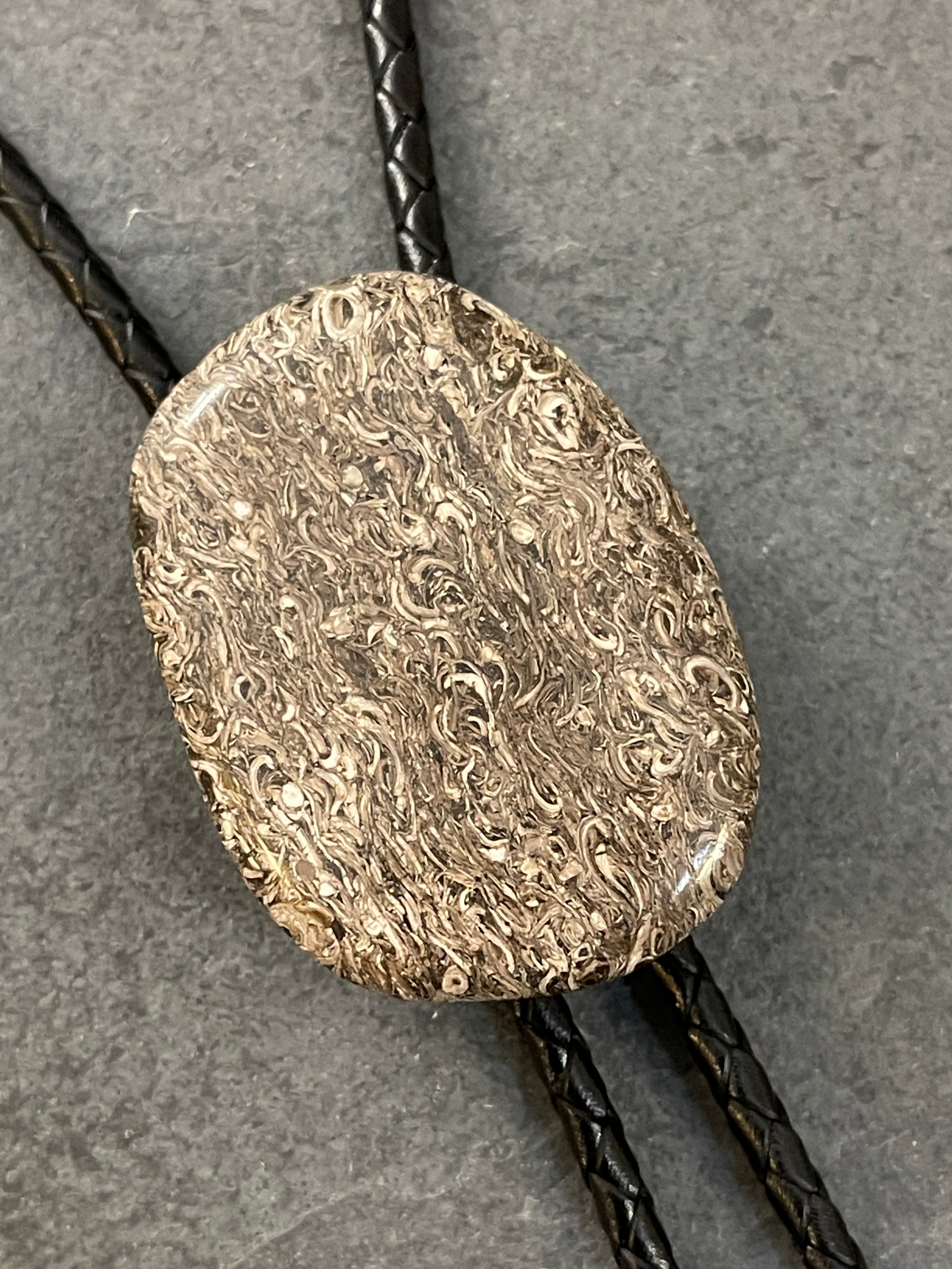 Seashell Medley – Coquina Jasper Bolo Tie