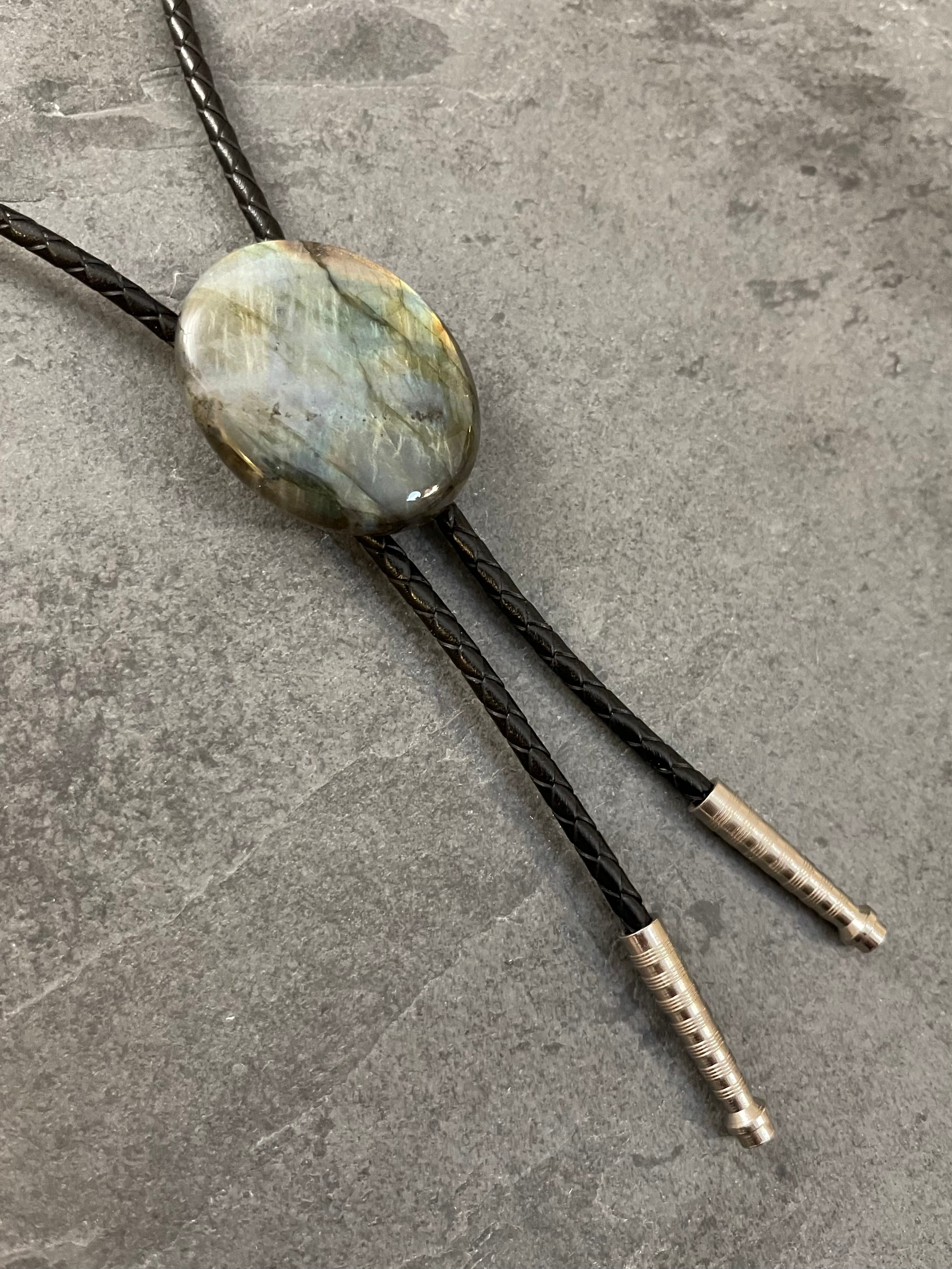 Vivid Flash – Labradorite Bolo Tie