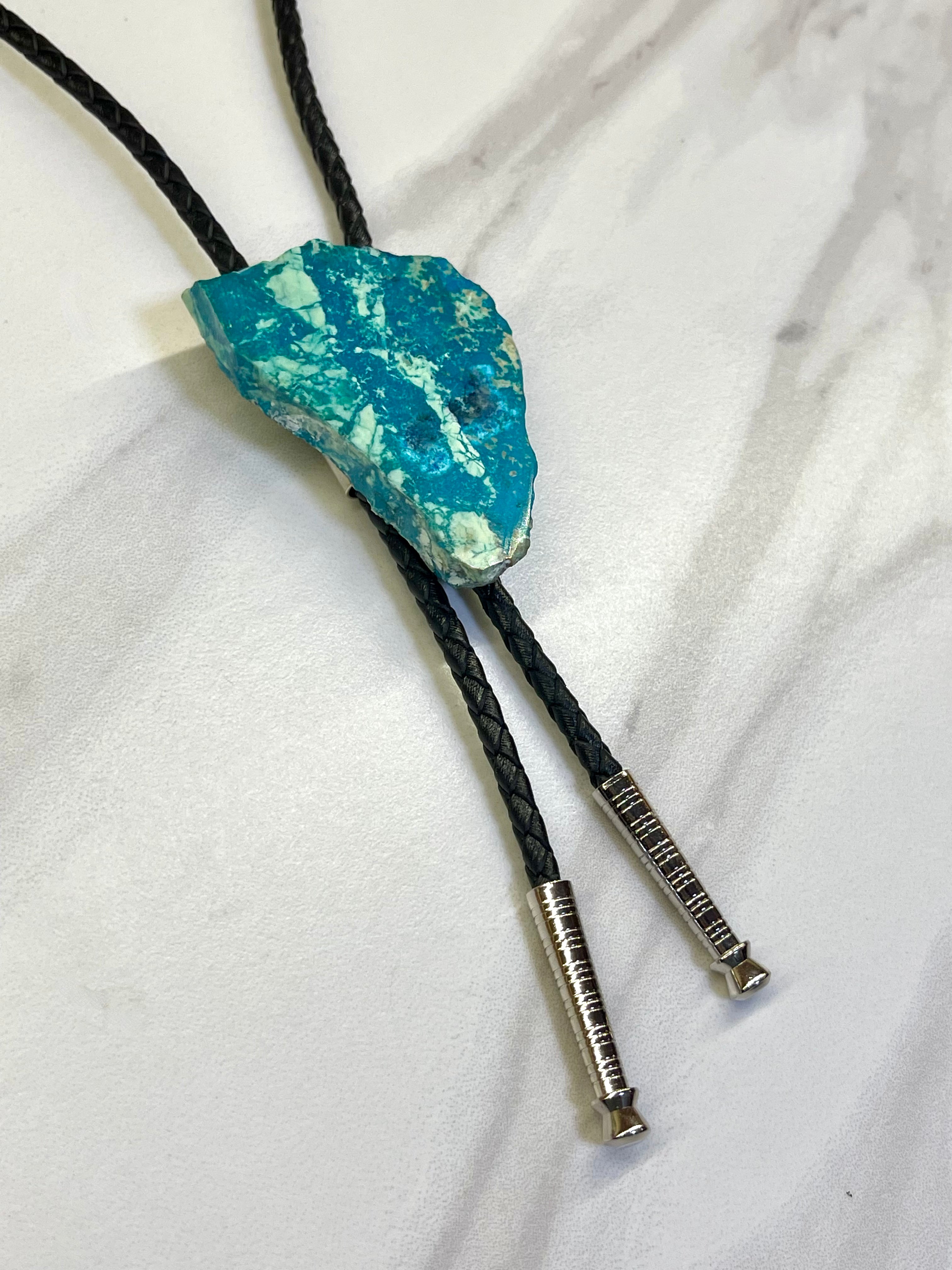 Turquoise Dream – Chrysocolla Bolo Tie