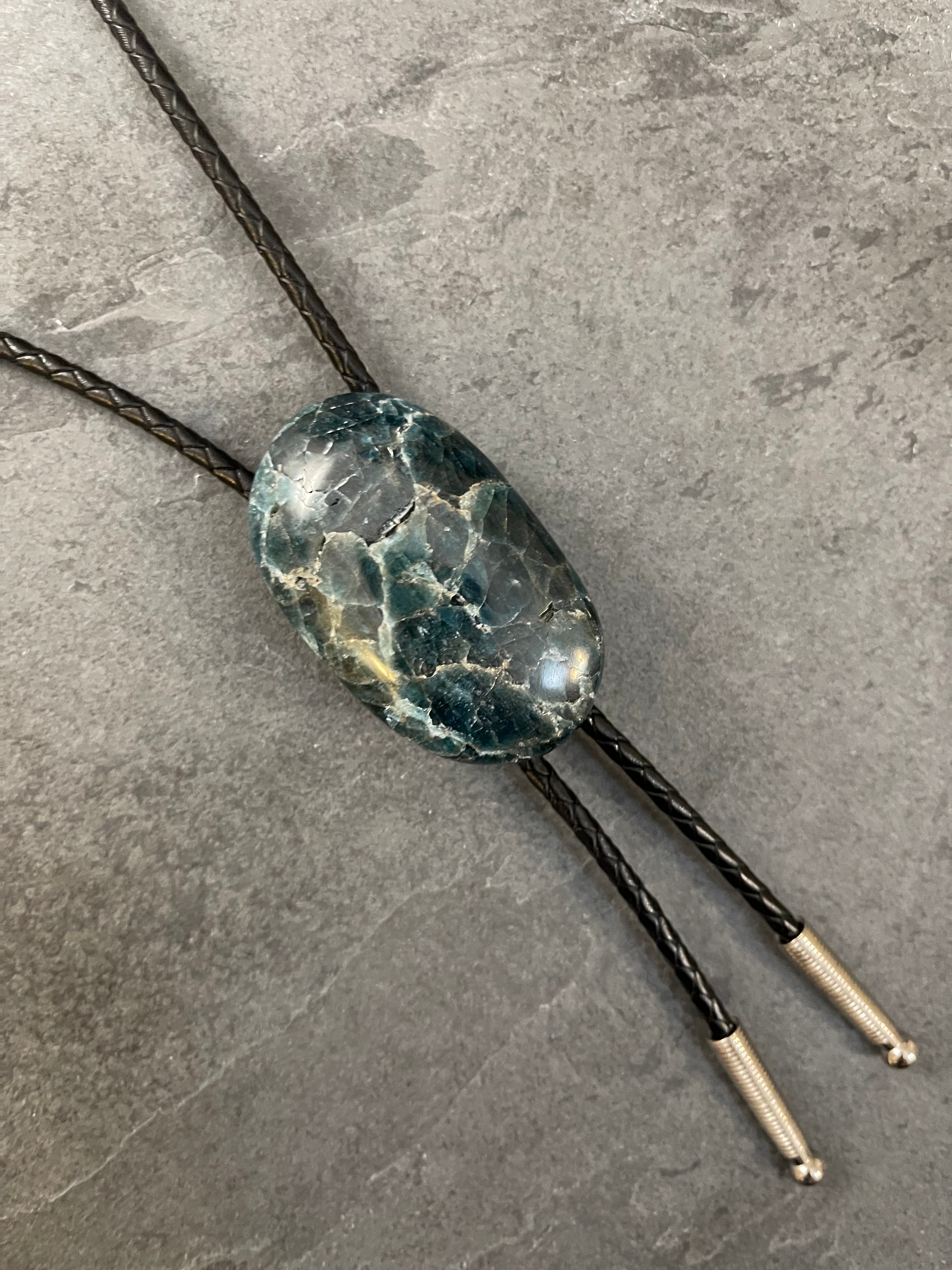 Green Depths – Apatite Bolo Tie