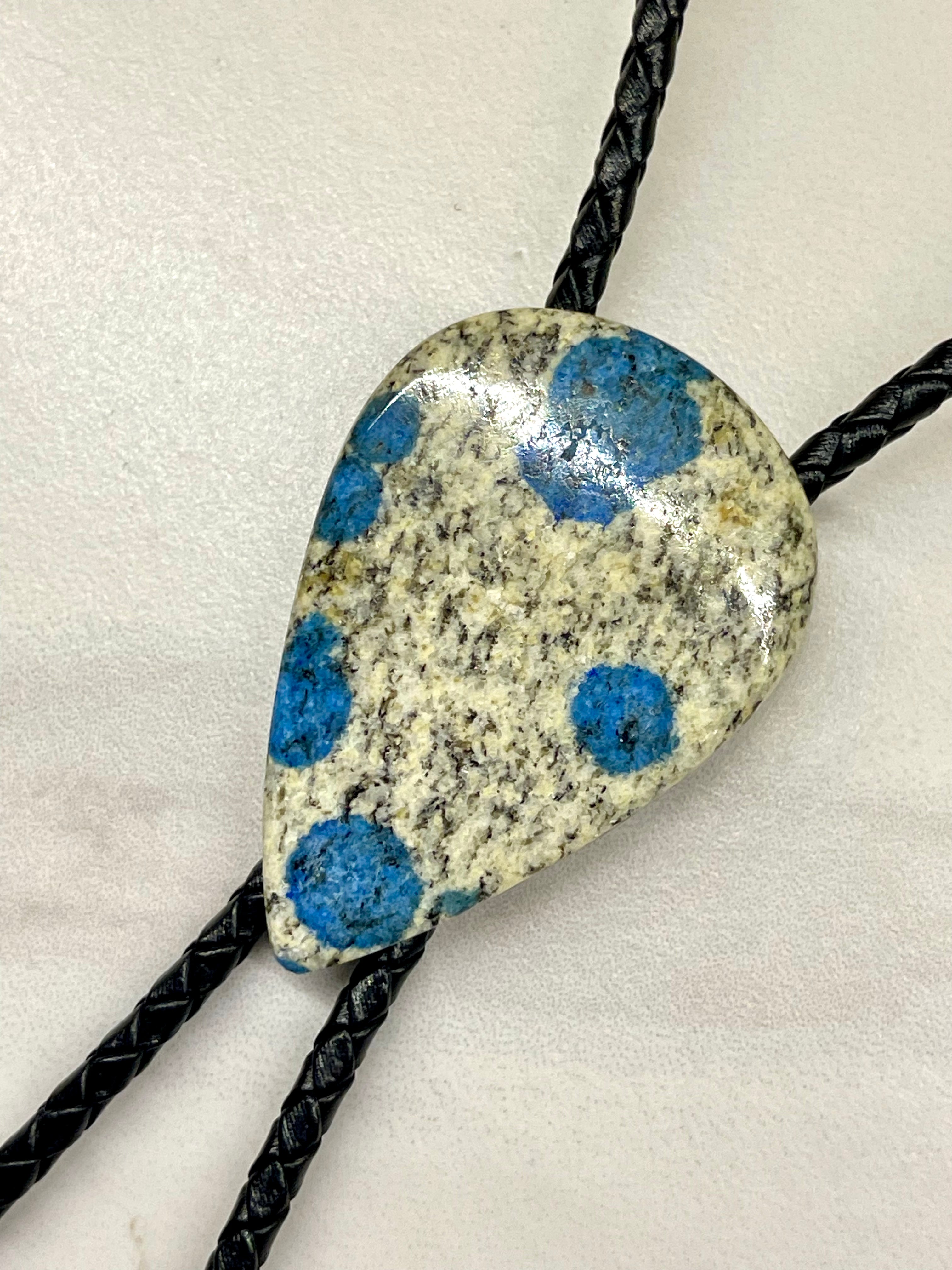 Summit Canvas – K2 Jasper Bolo Tie